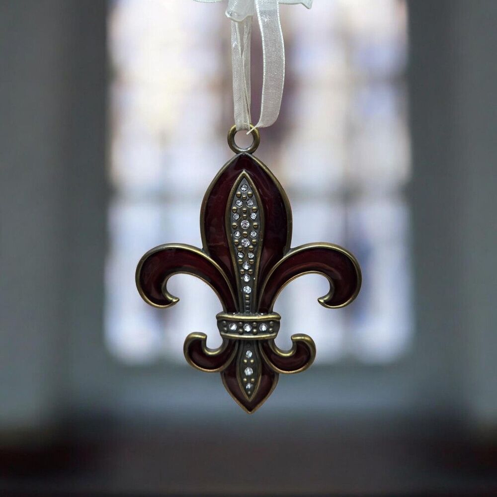 Vintage Style Burgundy Enamel Fleur-de-lis Pendant Rhinestone Gothic Royal Charm